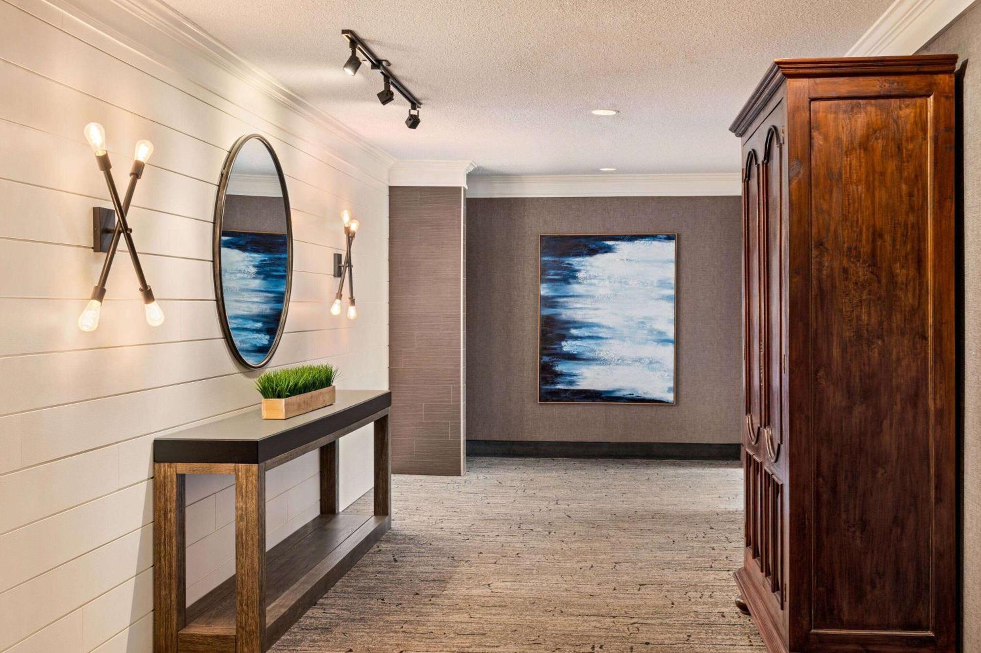 Ramada By Wyndham Cornwall Buitenkant foto