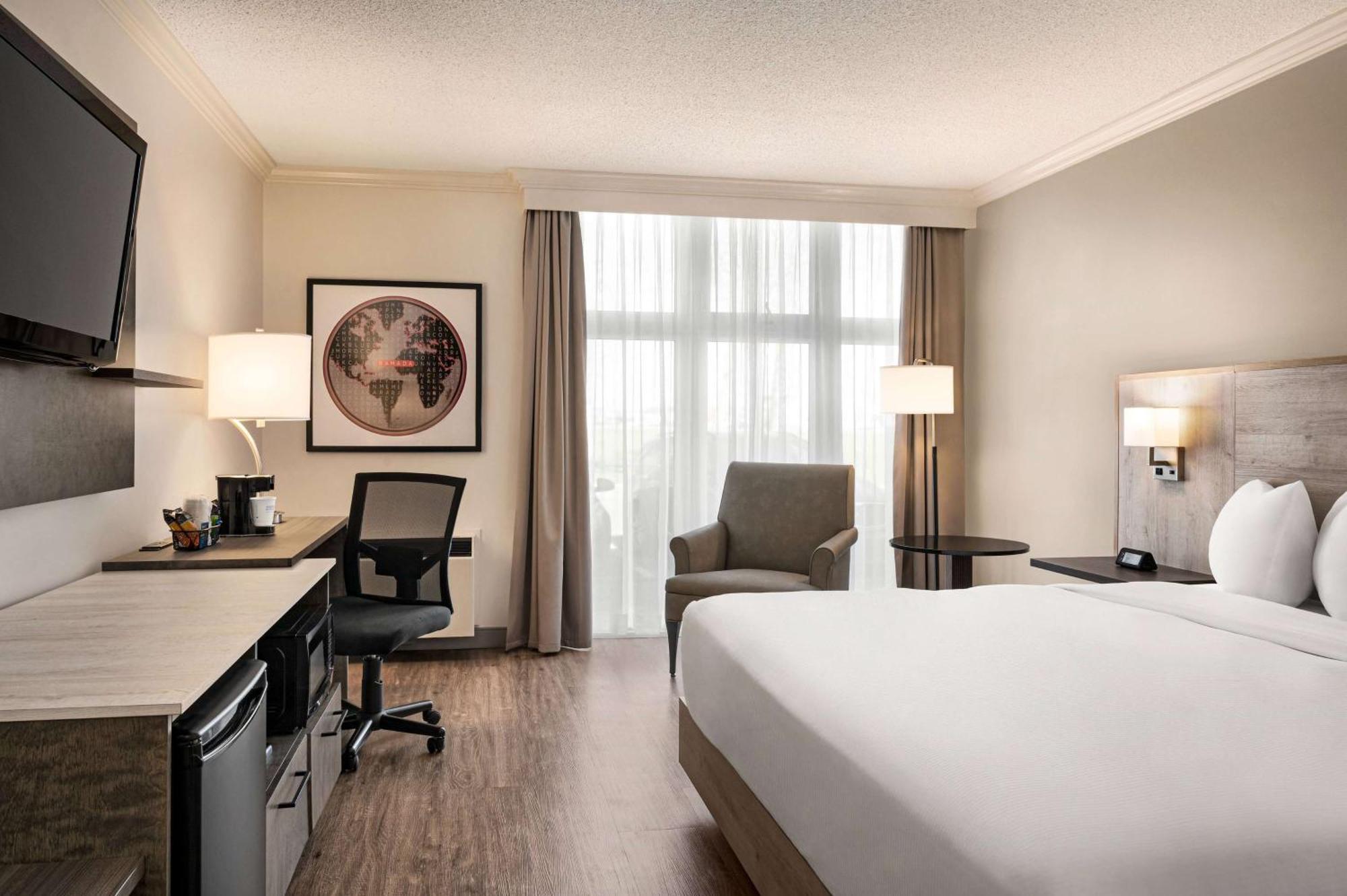 Ramada By Wyndham Cornwall Buitenkant foto